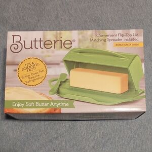 Butterie Green Butter Dish with Spreader